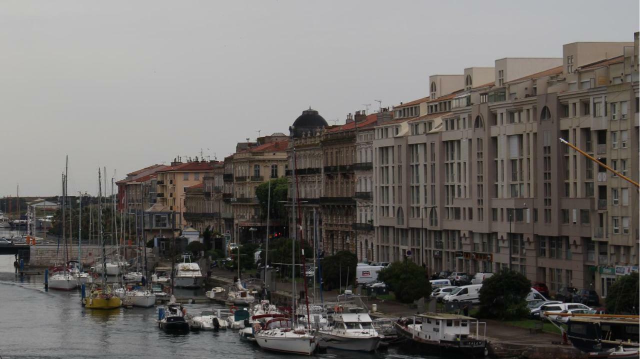 T3 Avec Terrasse Avec Vue Exceptionnelle Sur Les Quais De Sete Appartement Buitenkant foto